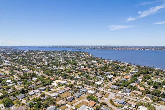 864 Courtington LN 3, Fort Myers, FL 33919