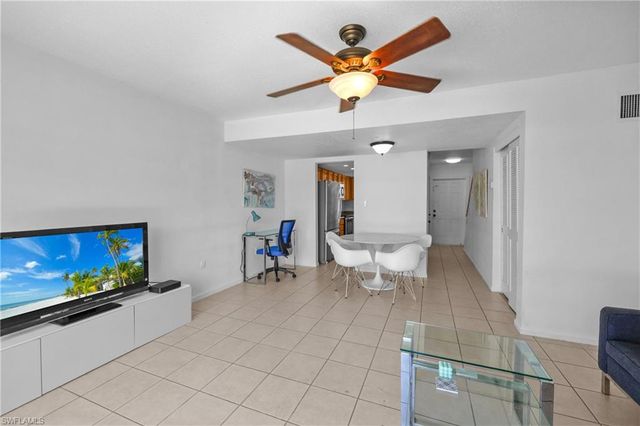 864 Courtington LN 3, Fort Myers, FL 33919