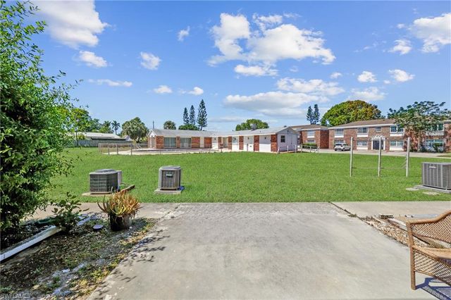 864 Courtington LN 3, Fort Myers, FL 33919