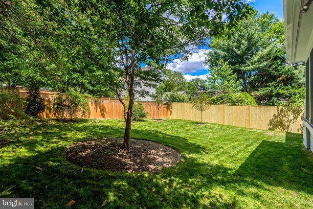 5813 22ND ST N, Arlington, VA 22205