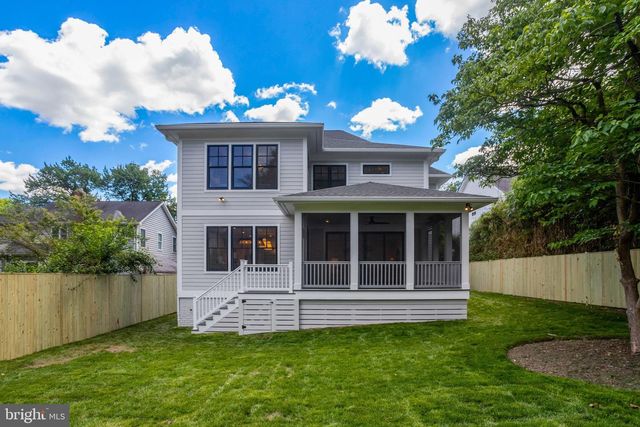 5813 22ND ST N, Arlington, VA 22205