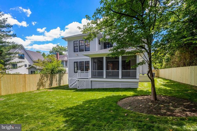 5813 22ND ST N, Arlington, VA 22205