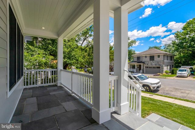 5813 22ND ST N, Arlington, VA 22205