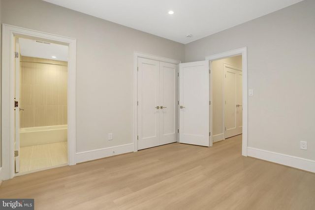 5813 22ND ST N, Arlington, VA 22205