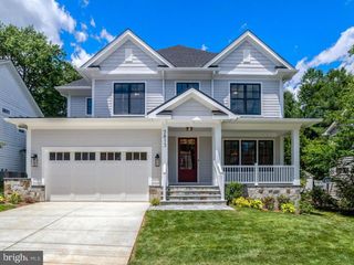 5813 22ND ST N, Arlington, VA 22205