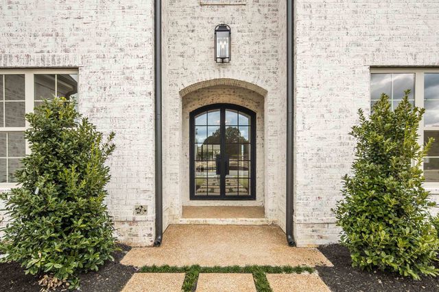 318 BECKHAM DR, Collierville, TN 38017