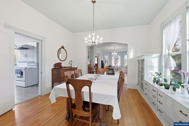 38808 N Main St, Scio, OR 97374