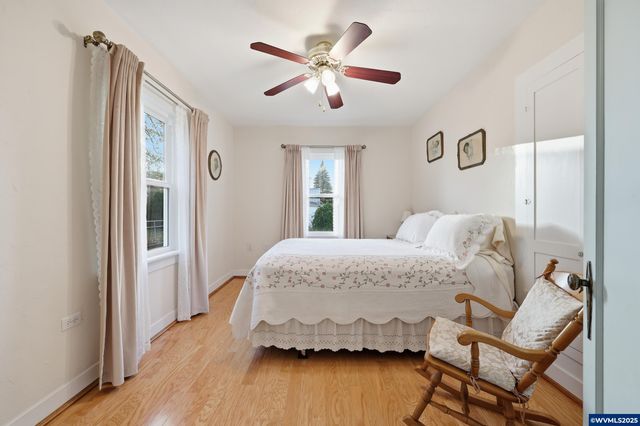 38808 N Main St, Scio, OR 97374