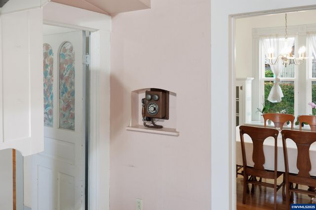 38808 N Main St, Scio, OR 97374