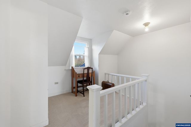 38808 N Main St, Scio, OR 97374