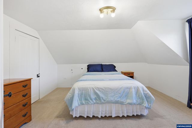 38808 N Main St, Scio, OR 97374