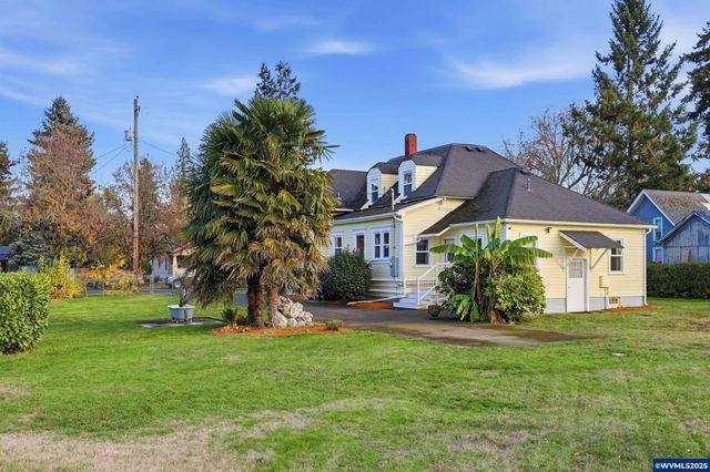 38808 N Main St, Scio, OR 97374