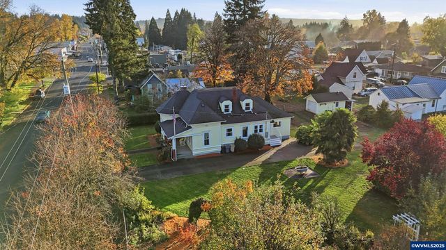 38808 N Main St, Scio, OR 97374