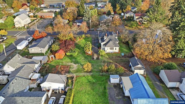 38808 N Main St, Scio, OR 97374