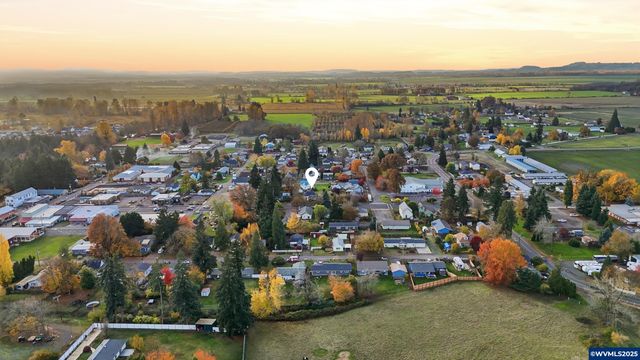 38808 N Main St, Scio, OR 97374