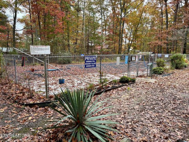 5711 Hideaway Tr, Tallassee, TN 37878