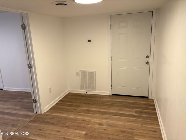 5711 Hideaway Tr, Tallassee, TN 37878