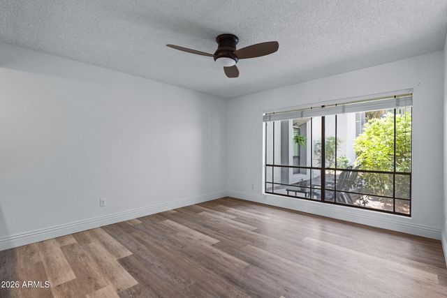 5225 N 24TH Street 102, Phoenix, AZ 85016