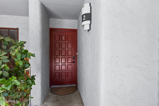 5225 N 24TH Street 102, Phoenix, AZ 85016