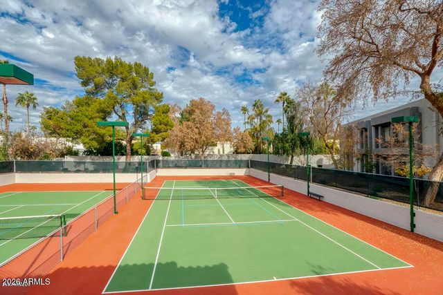 5225 N 24TH Street 102, Phoenix, AZ 85016