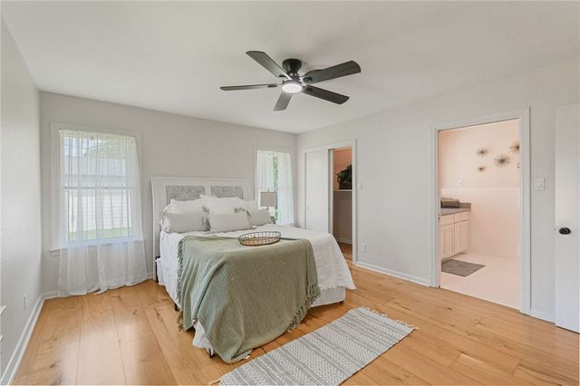 301 Pasadena Pl, Corpus Christi, TX 78411