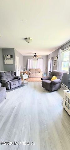 23 Falmouth Avenue 72, Whiting, NJ 08759