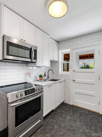 3906 Berger Avenue, St Louis, MO 63109