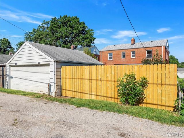 3906 Berger Avenue, St Louis, MO 63109