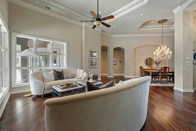 27435 Waterfall Hill PKWY, Spicewood, TX 78669