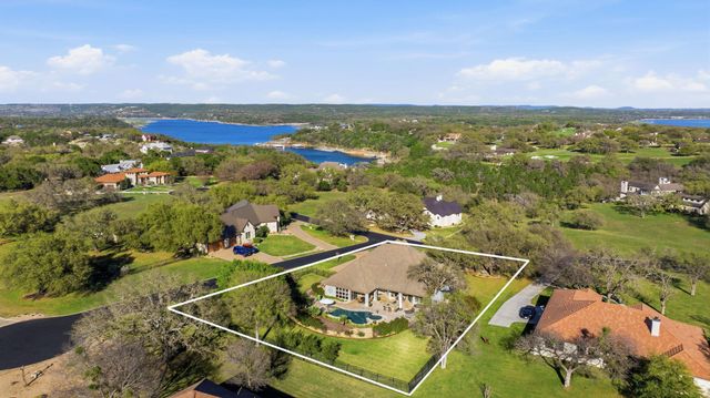 27435 Waterfall Hill PKWY, Spicewood, TX 78669