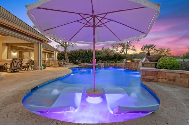 27435 Waterfall Hill PKWY, Spicewood, TX 78669