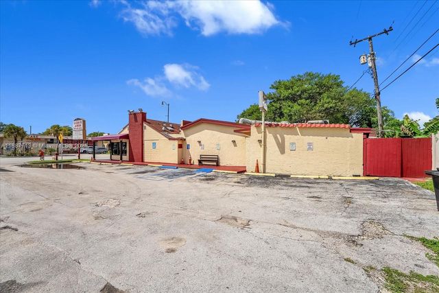 5769-5779 SW 8 ST, Miami, FL 33144