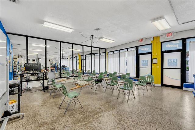 5769-5779 SW 8 ST, Miami, FL 33144