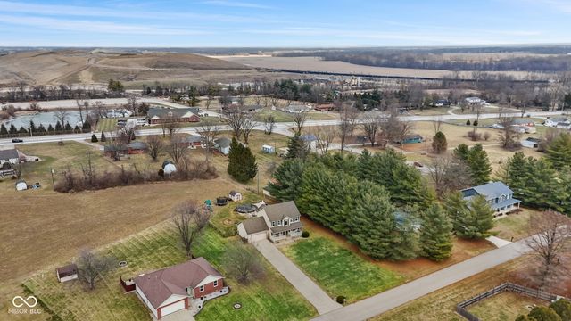 2882 E Cottonwood Trail, Morristown, IN 46161