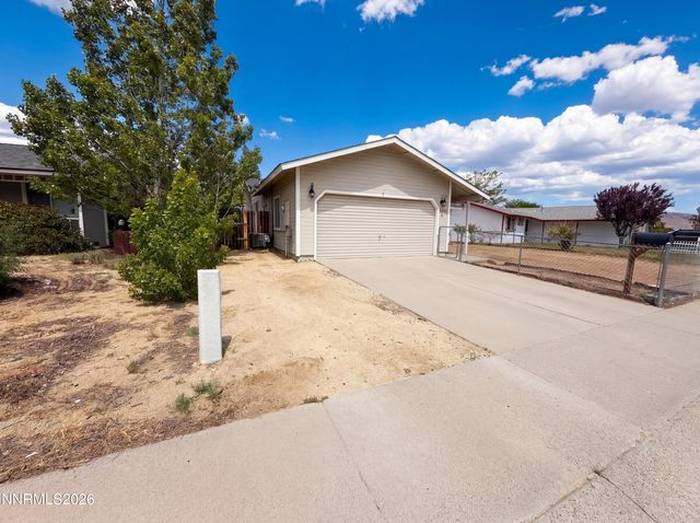 3325 Somerset Way, Carson City, NV 89705
