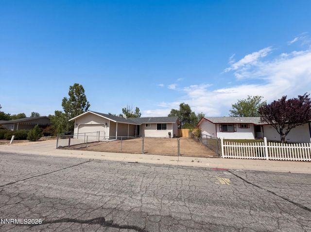 3325 Somerset Way, Carson City, NV 89705