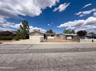 3325 Somerset Way, Carson City, NV 89705
