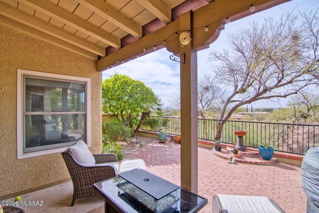 1232 E Camino Diestro, Oro Valley, AZ 85704