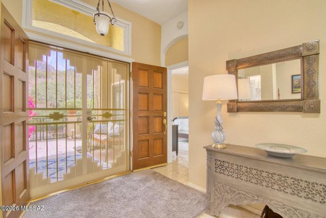 1232 E Camino Diestro, Oro Valley, AZ 85704