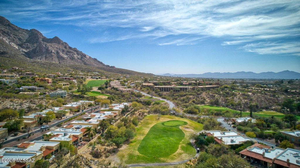 1232 E Camino Diestro, Oro Valley, AZ 85704