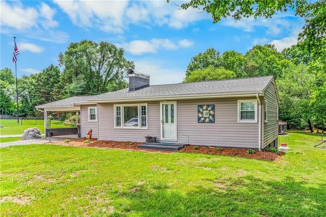 1453 Longtown Road, Yadkinville, NC 27055
