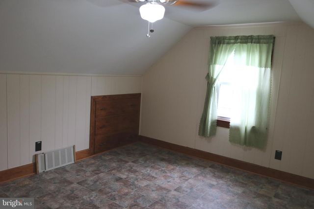 567 N FRANKLIN ST, Hanover, PA 17331