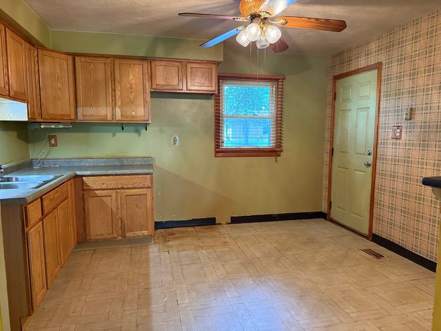 2059 215th Place, Sauk Village, IL 60411
