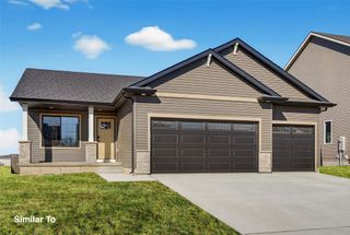 9838 Watermeadow Circle, Johnston, IA 50111