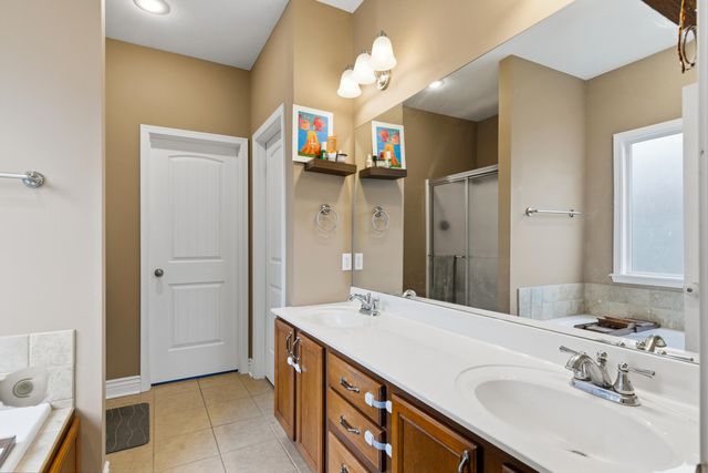 5105 WHITEFISH DR, Columbia, MO 65203