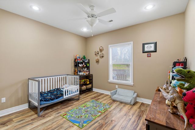 5105 WHITEFISH DR, Columbia, MO 65203