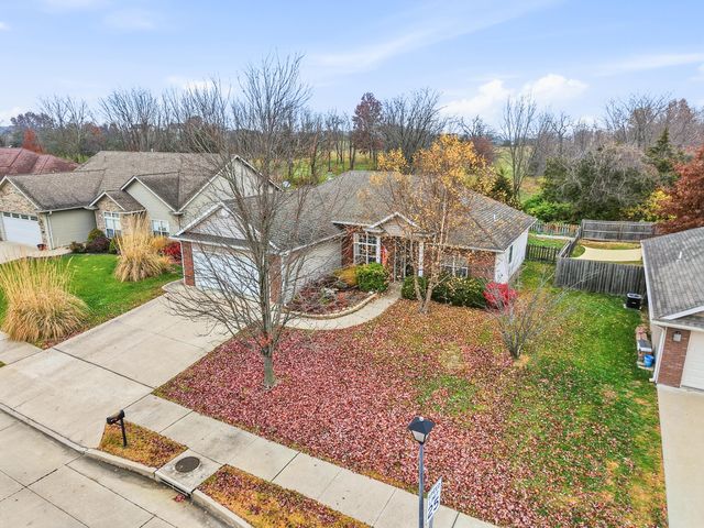 5105 WHITEFISH DR, Columbia, MO 65203