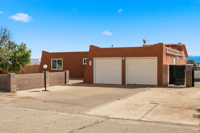 120 Itasca Road SE, Rio Rancho, NM 87124