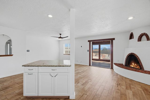 120 Itasca Road SE, Rio Rancho, NM 87124