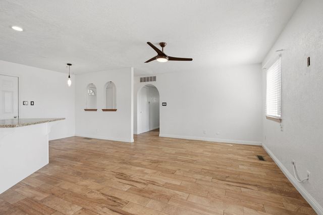 120 Itasca Road SE, Rio Rancho, NM 87124